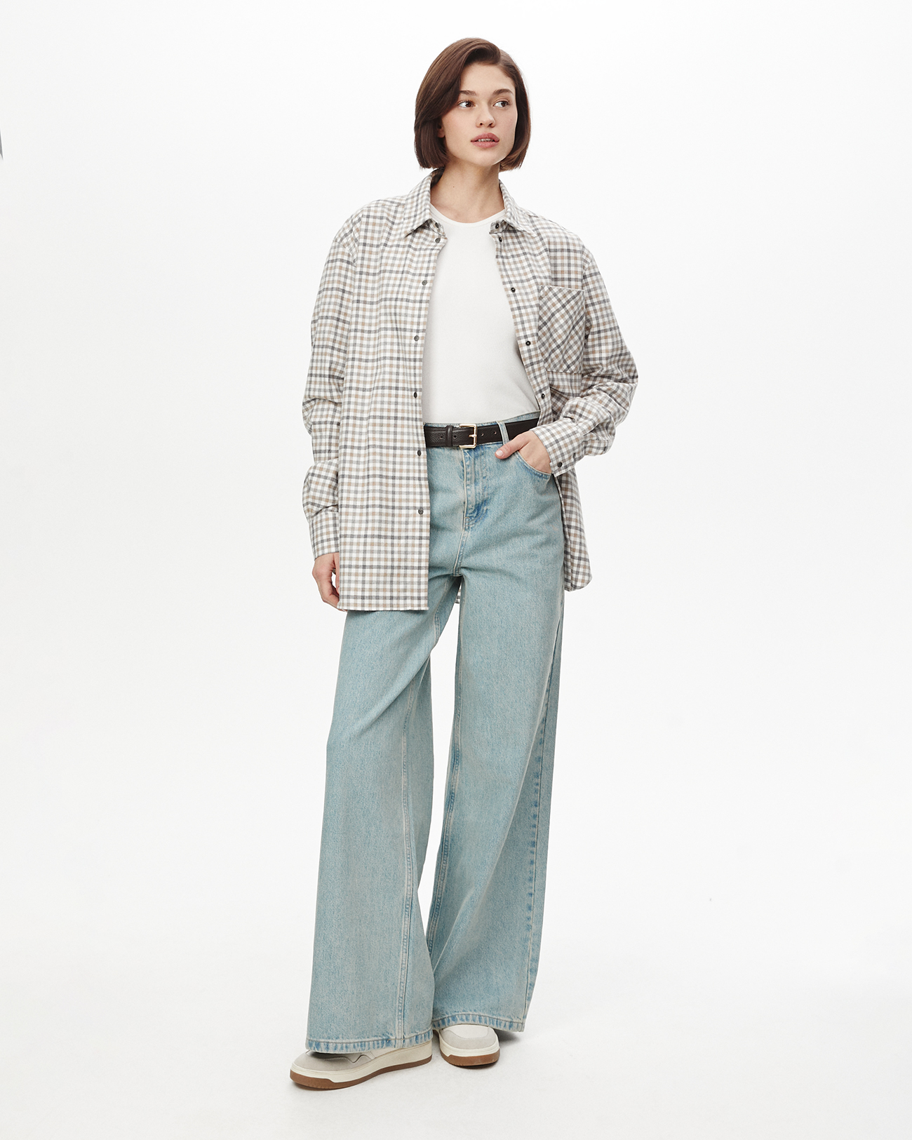 

Рубашка в мелкую клетку бежевого цвета, M