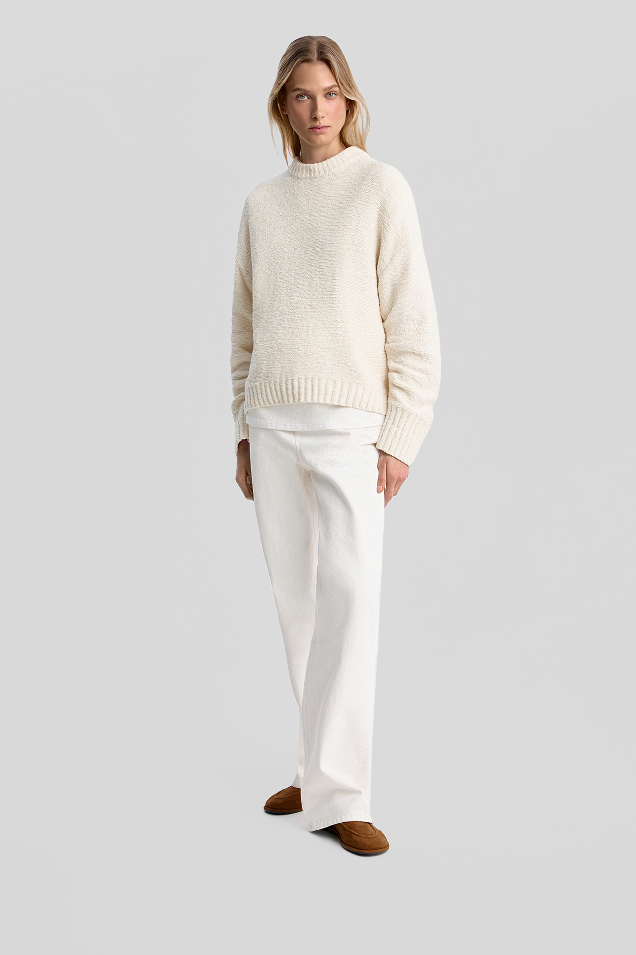 

Джемпер из фактурного хлопка молочного цвета, M