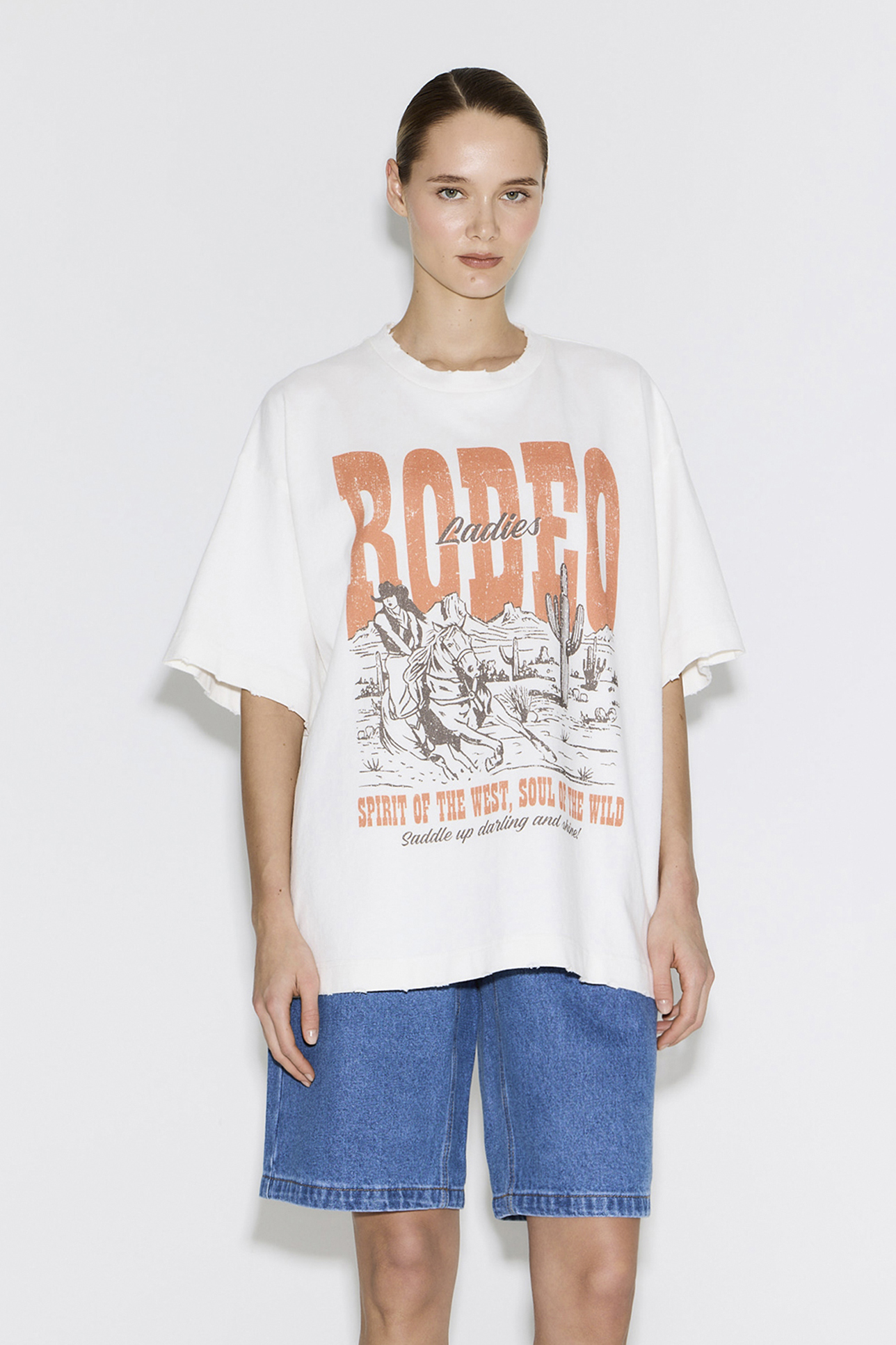 

Футболка vintage vibe с принтом Rodeo молочного цвета, M