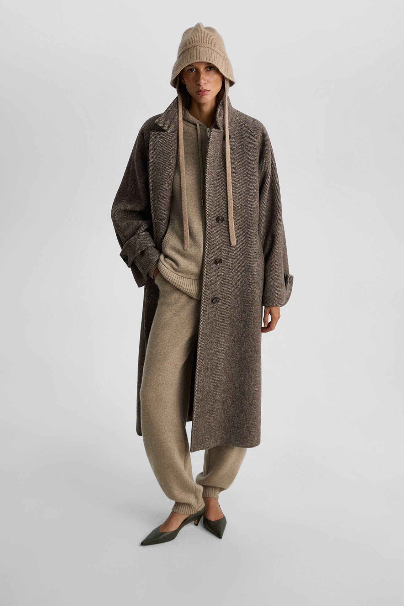 

Брюки-баллоны из шерсти с добавлением кашемира бежевого цвета, M