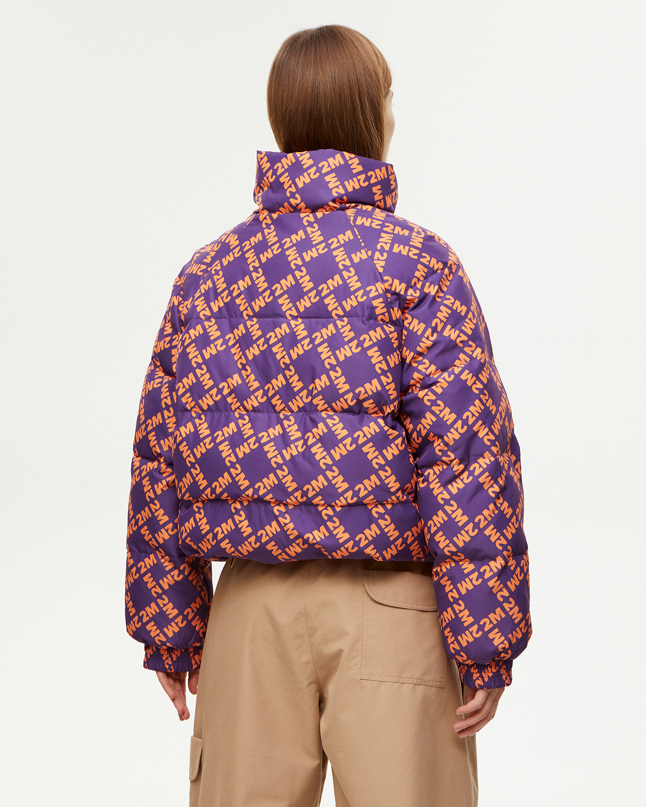 Куртка утепленная с принтом 2М фиолетового цвета